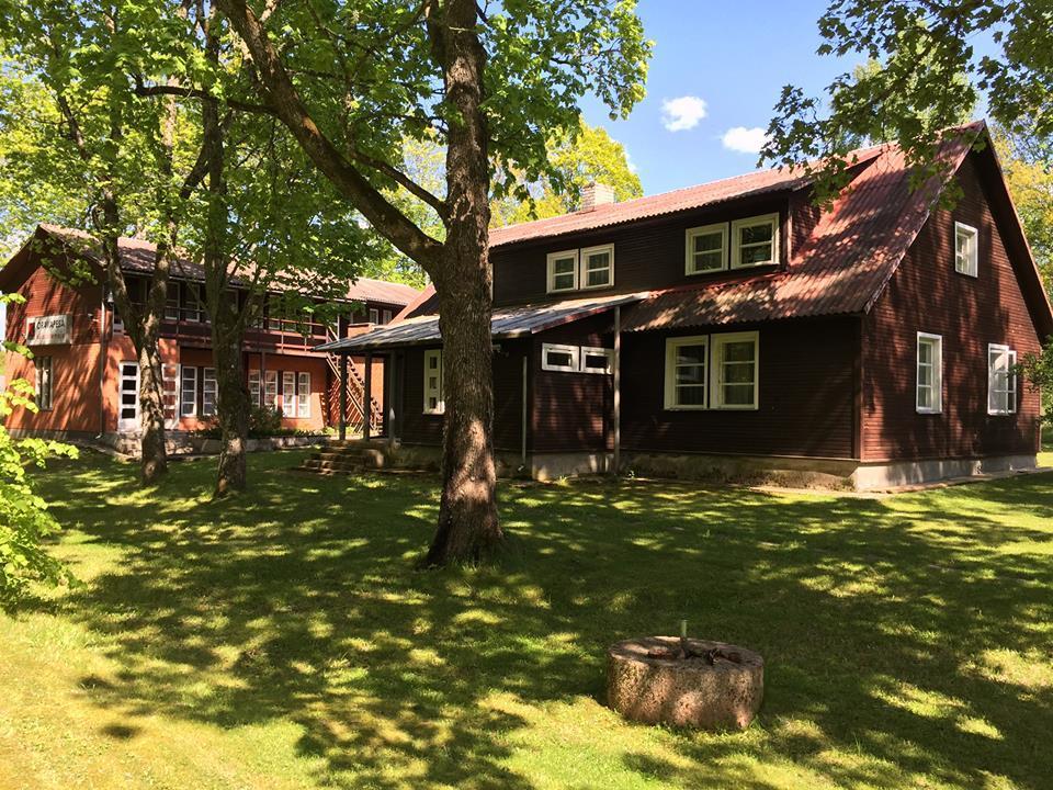 Oravapesa Guest House Haademeeste Exterior photo